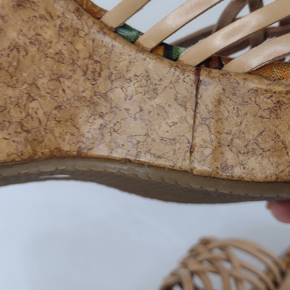 ALDO women's Corky platform wedge size (8) - Picture 12 of 15